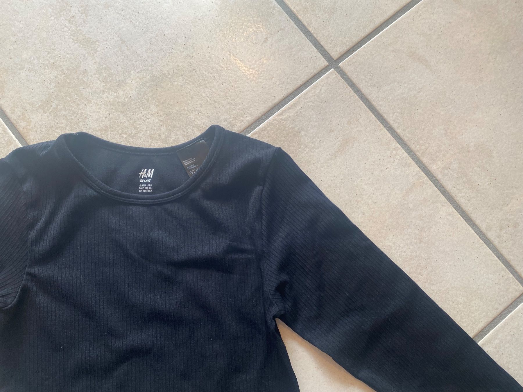 H&M Camicette, T-shirt & Top: Top 164 H&M Sport mit laenge Aermel – Usato da Orpund venduto da Mary8972 6