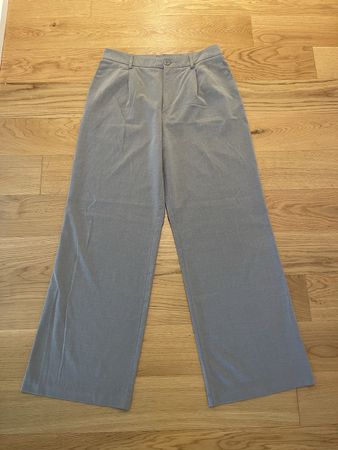 Sommerliche, graue Stoffhose, Highwaist