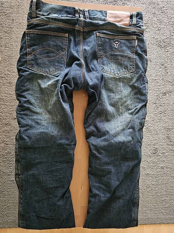 Pantalons: Motorradhose mit Knieschützer – D'occasion à Thun par Sir09 1