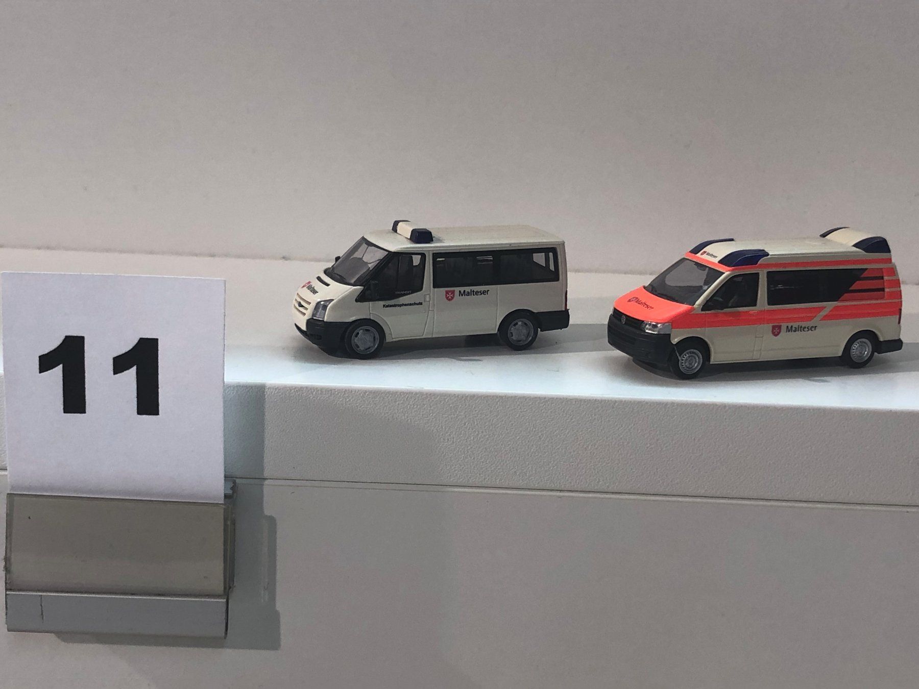 Herpa Modellini d'auto: herpa "Malteser"-set 1:87 – Nuovo (secondo la descrizione) da solothurn venduto da Lrz74