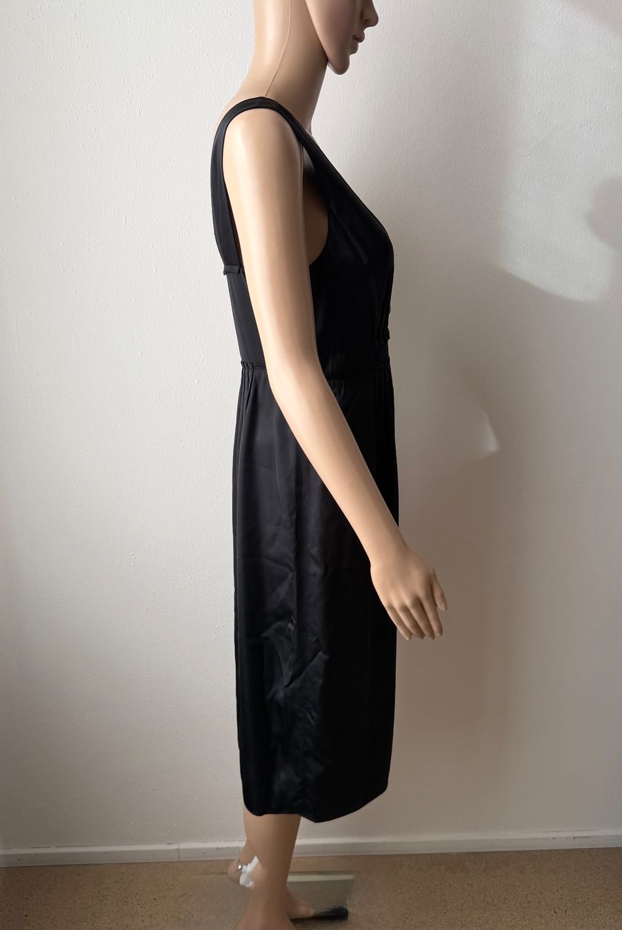 Vestiti: BURBERRY Kleid 🖤 – Usato da Zürich venduto da ClosetQueen 5
