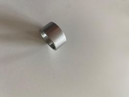 stilvoller Titanring
