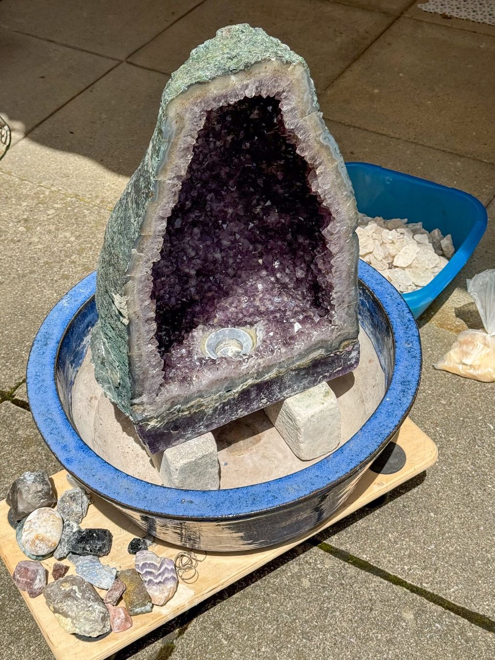 Stagni & Fontane ornamentali: Grosser Amethyst Drusen Brunnen – Usato da Stein AG venduto da choroazon 4