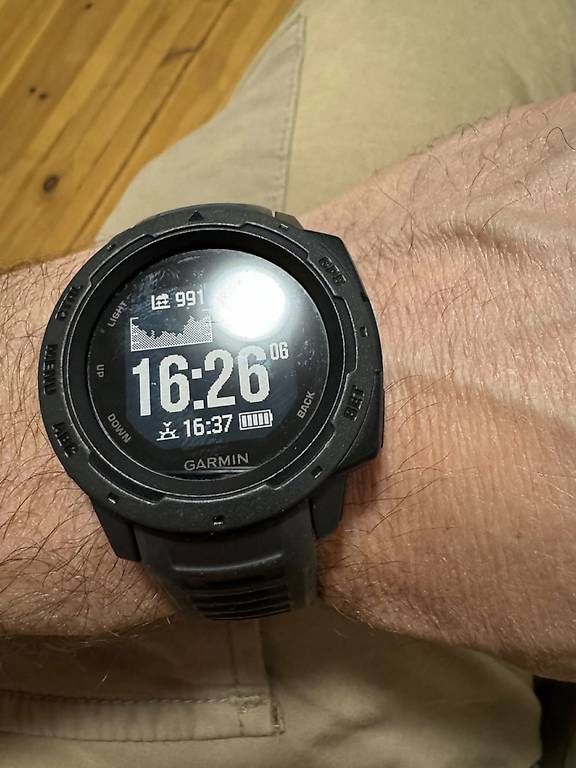 Garmin Smartwatch: Garmin Instinct – Usato da Erstfeld venduto da sa1_hq2m 1