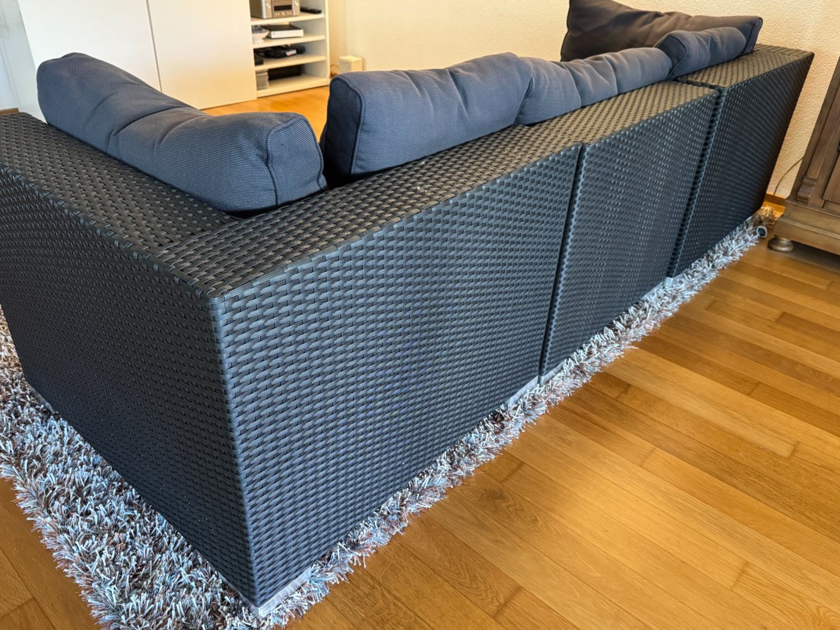 Sofas: Gartenlounge Ecksofa aus dunkelgrauem Polyrattan – Gebraucht aus Sarnen von sale4prof 2