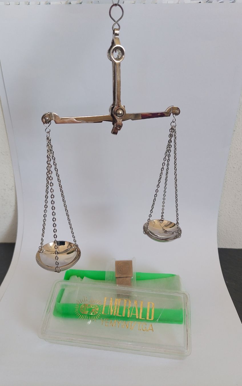 Accessori da laboratorio: Kleine Gold und Steinwage "EMERALD" – Nuovo (secondo la descrizione) da Ipsach venduto da jpbo 1