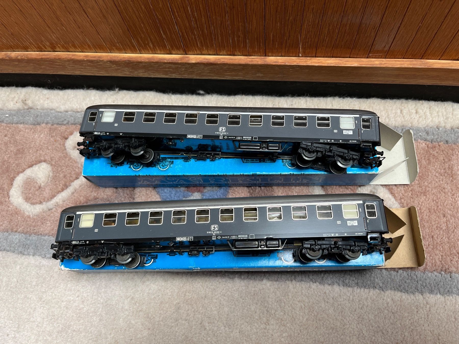 Märklin 4063 FS italienischer Personenwagen 2x, grau, OVP (Gebraucht ...