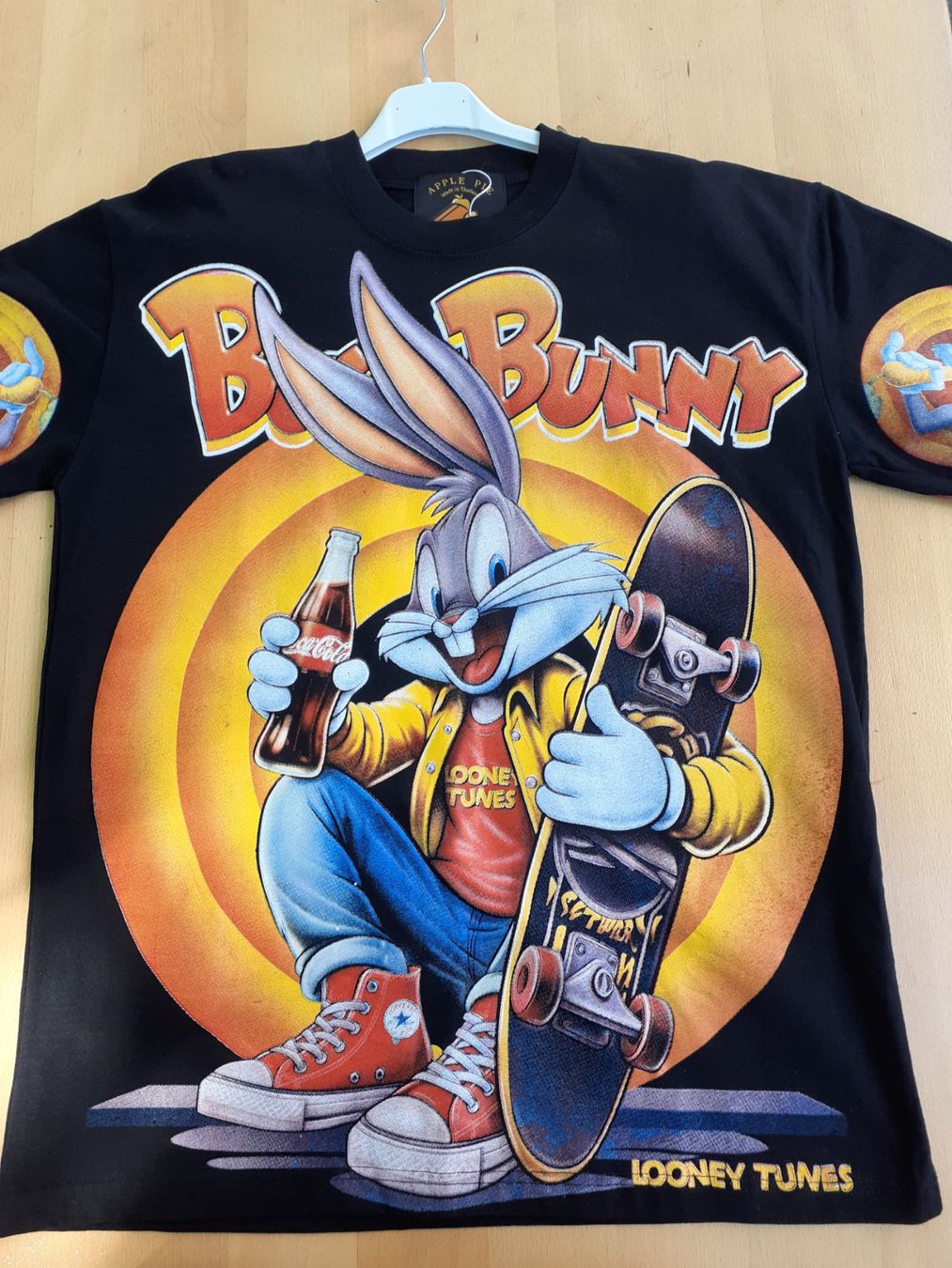 T-shirts: Bugs Bunny T-shirt in XL – Neuf (Voir description) à Zürich par Crocuda