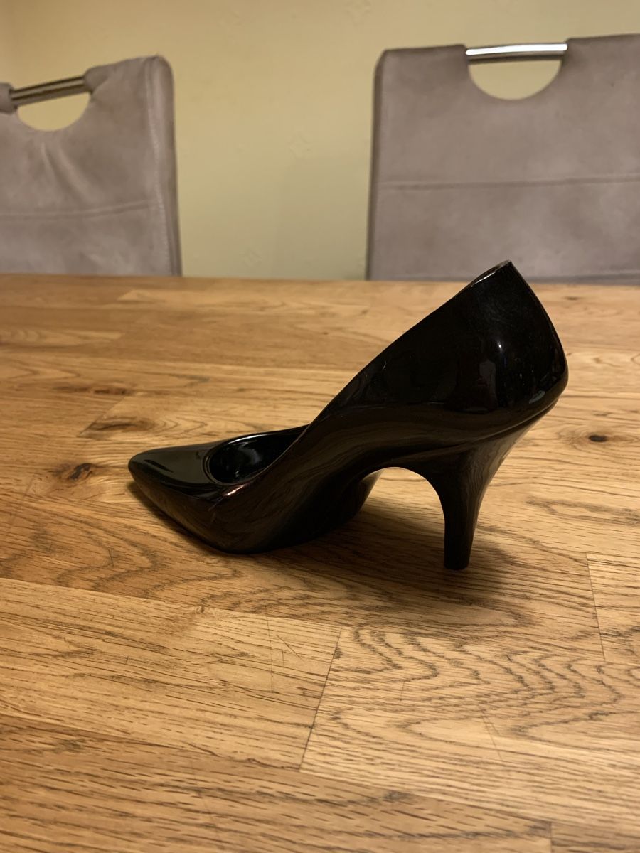 Skulpturen & Statuen: Schöner High Heels aus Glas – Gebraucht aus Flawil von Naphtali 3