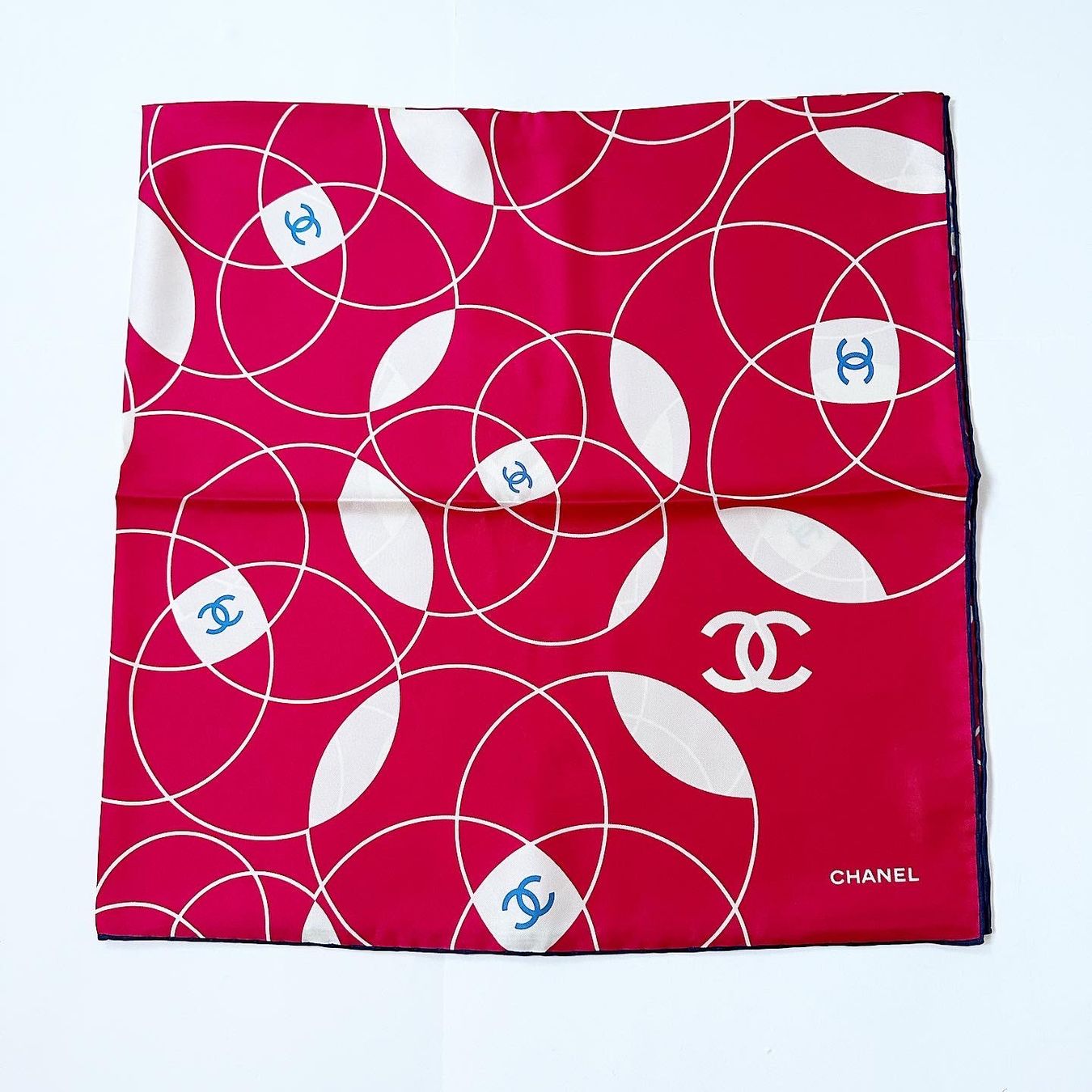 Chanel Foulard & Sciarpe: Chanel foulard – Nuovo (secondo la descrizione) da Pregassona venduto da Reluxuryspace