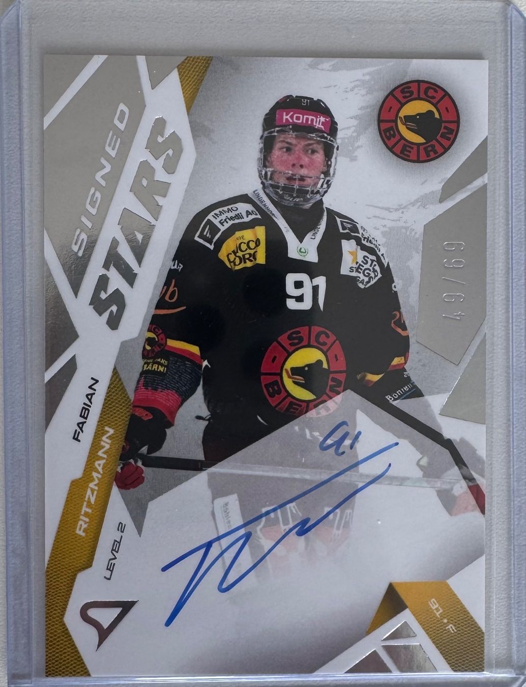 Sportzoo Carte collezionabili: SportZoo Fabian Ritzmann auto /69 – Usato da Cham venduto da mcbTCG