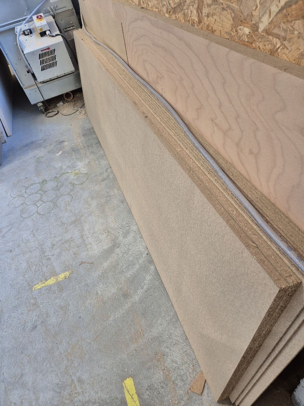 Holzartikel: Rohspanplatten 25mm – Neu (gemäss Beschreibung) aus Schindellegi von andre1291