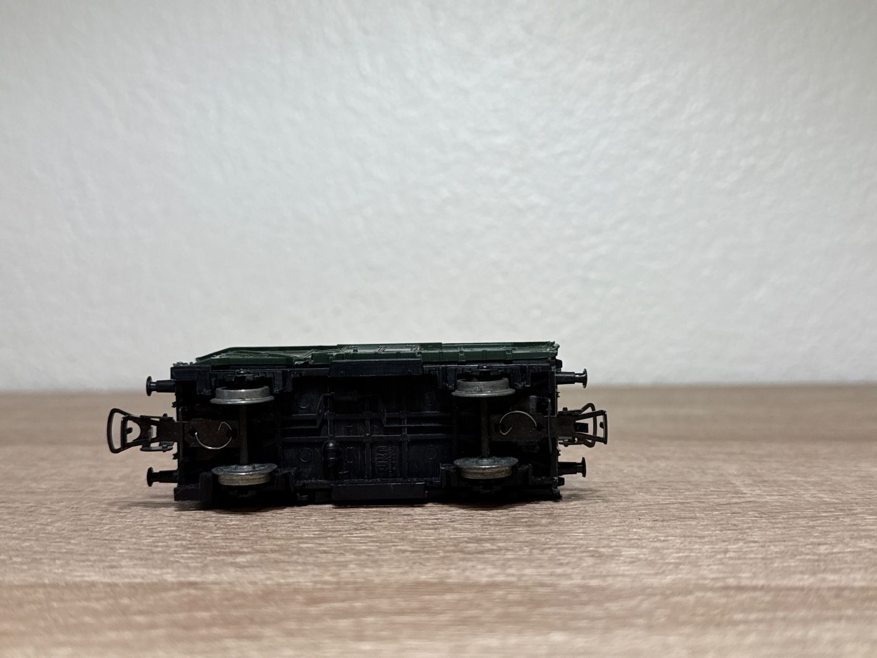 Piko Modellini di ferrovie: Piko Güterwagen SNCF H0 (30) – Usato da St-Aubin-Sauges venduto da Lo_Go 4