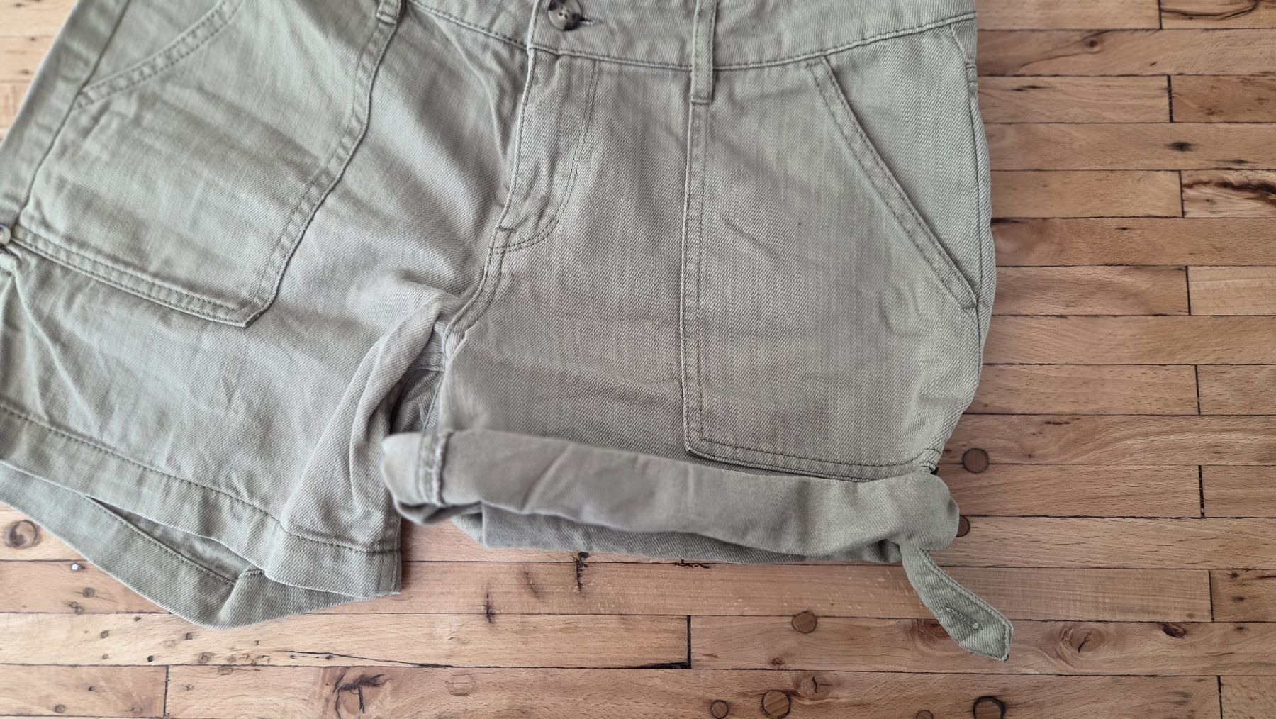 Roxy Pantalons: Damen Shorts ROXY  – D'occasion à Winterthur par sandi99 4