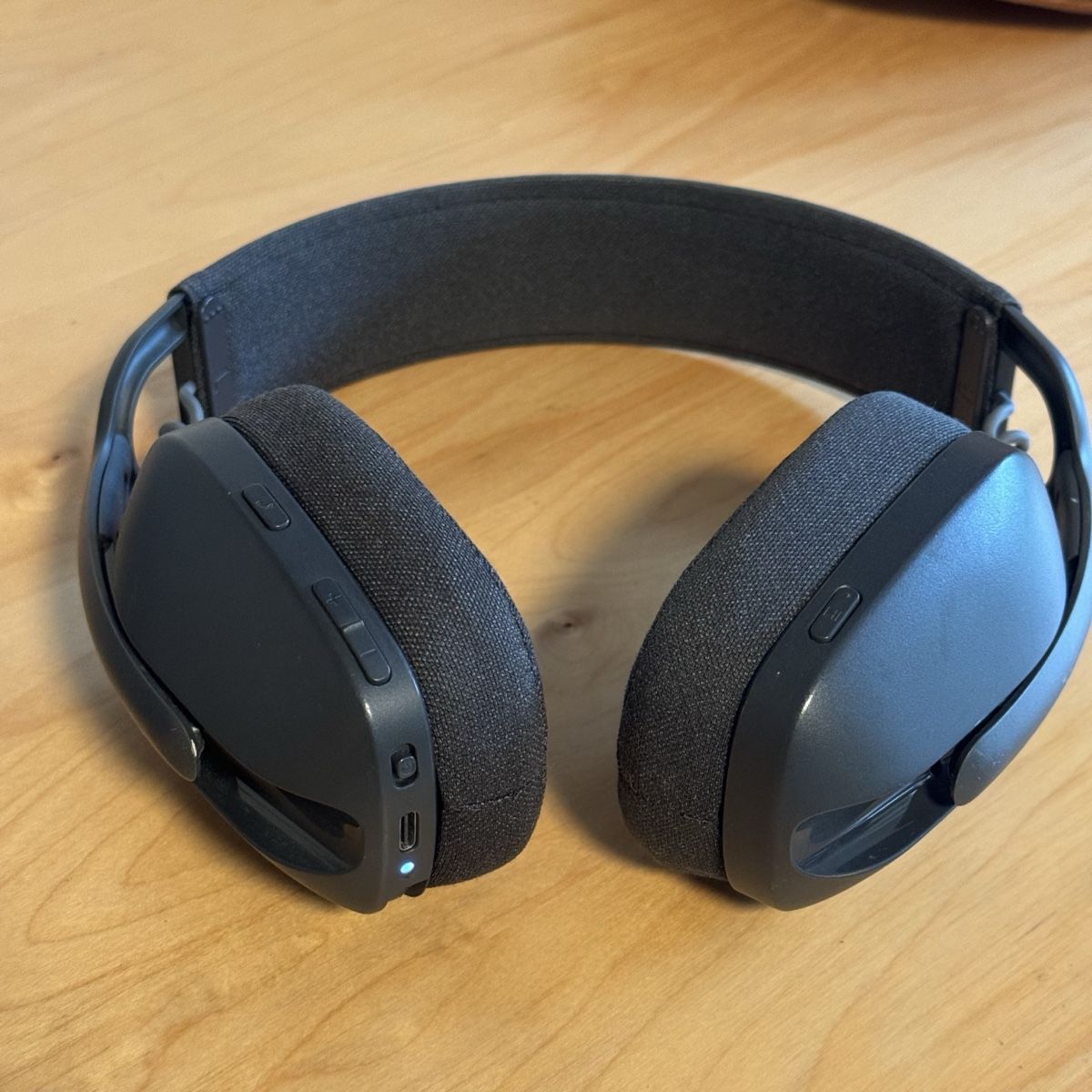 Logitech Cuffie: Logitech Zone Vibe 125 Wireless Headset  – Nuovo (secondo la descrizione) da Rümlang venduto da vla_9g7d 3