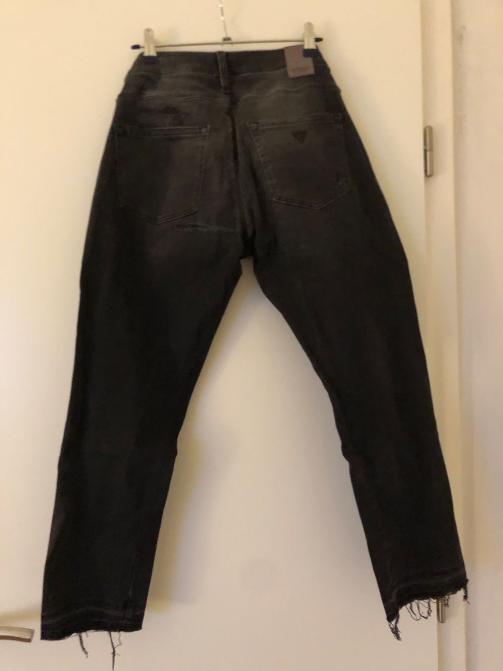 Guess Jeans: Jeans GUESS – Usato da Riddes venduto da vkea 1