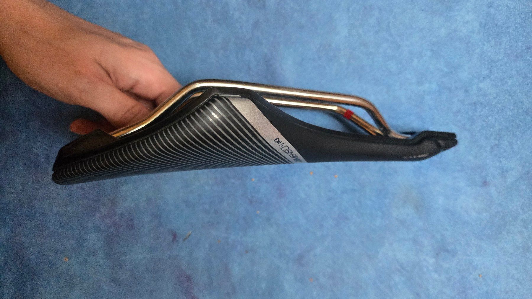 Pièces détachées: Selle Prologo Dimension 143 Tirox – Neuf (Voir description) à Carouge GE par ana_6lnf 3