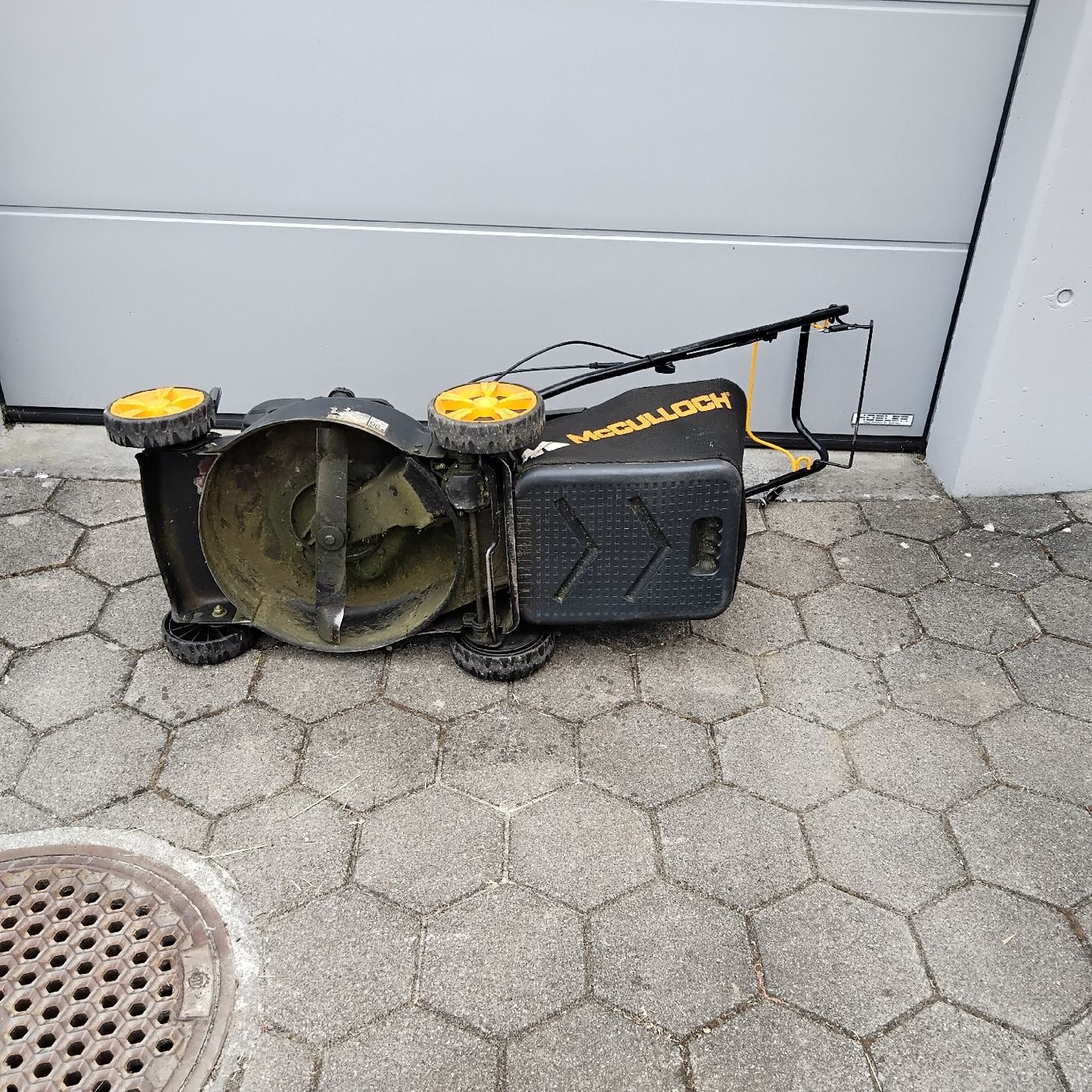 Tagliaerba: McCulloch Rasenmäher mit Briggs&Stratton 300 Motor  – Usato da Jonen venduto da Brokk 5