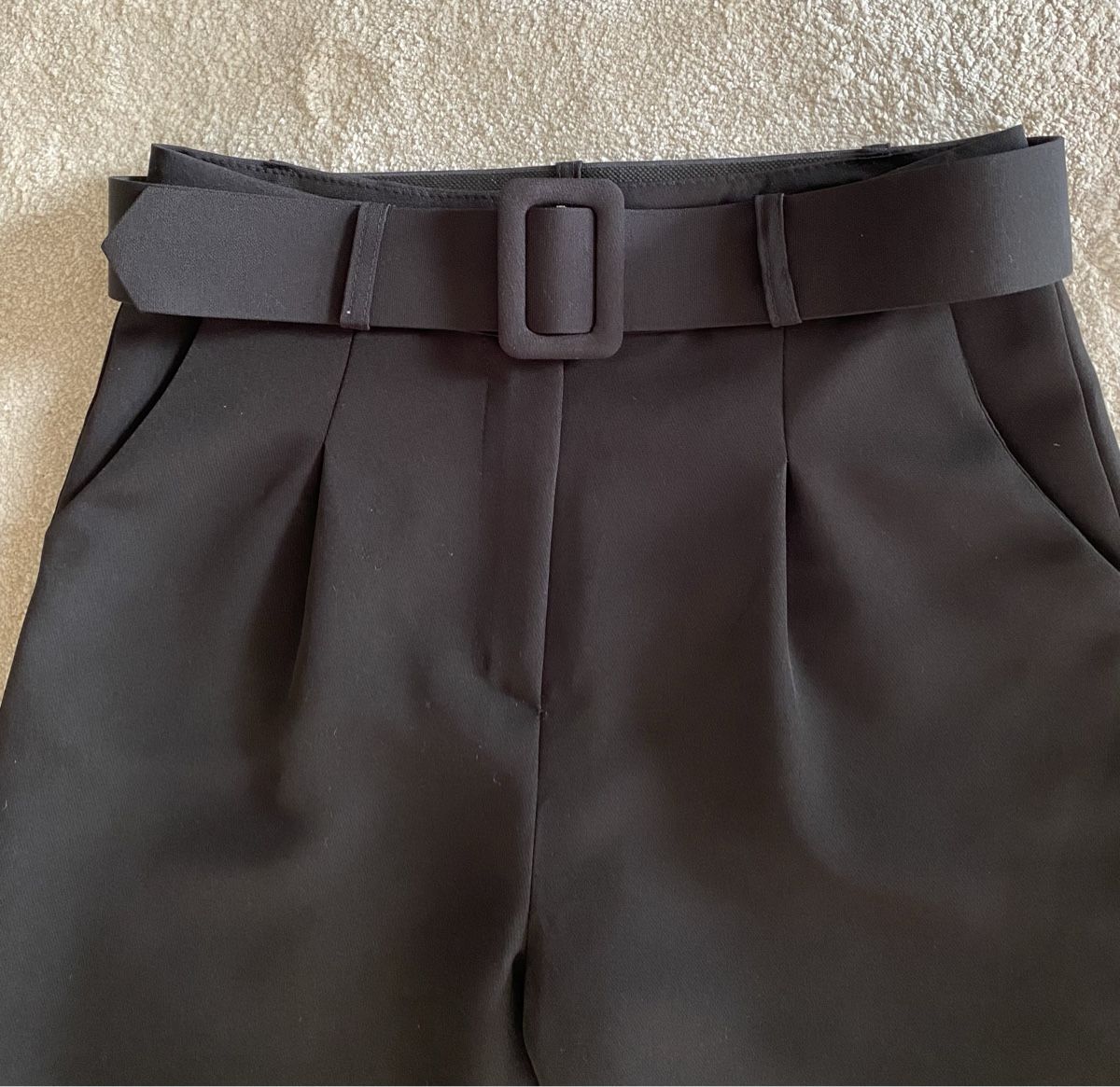Pantaloni: Pantalone donna nuovi – Nuovo (secondo la descrizione) da Novazzano venduto da ige_cwq5 2