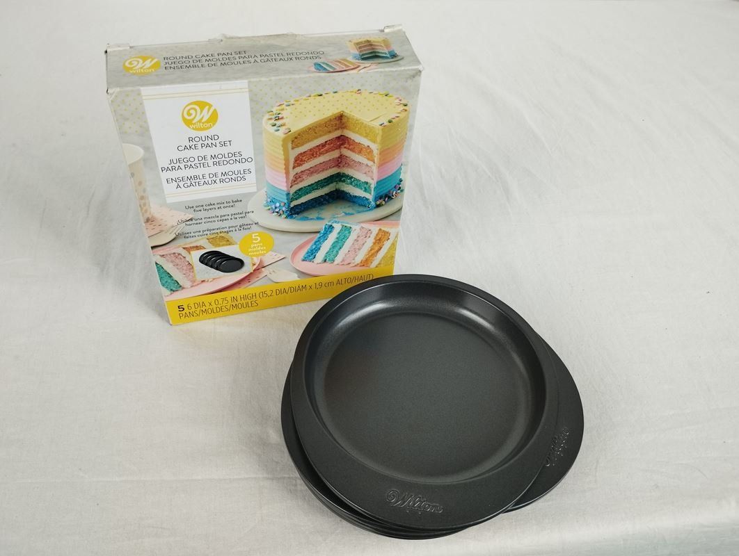 Teglie da forno: WILTON Round Cake Pan Set – Usato da Schübelbach venduto da Restwert_Schubelbach 7
