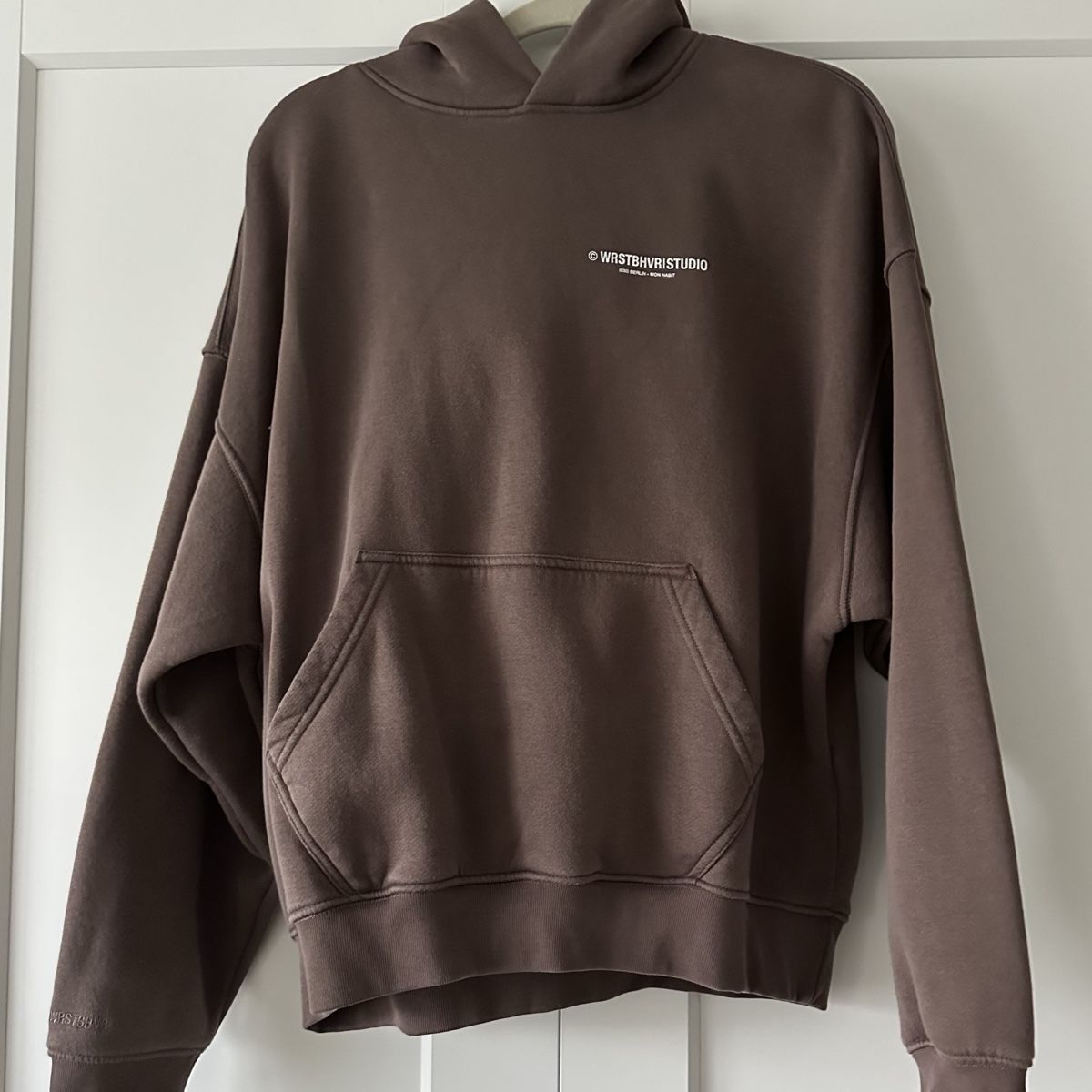 Maglioni & Felpe: WRSTBHVR Hoodie Braun – Nuovo (secondo la descrizione) da Zürich venduto da Nomase10.