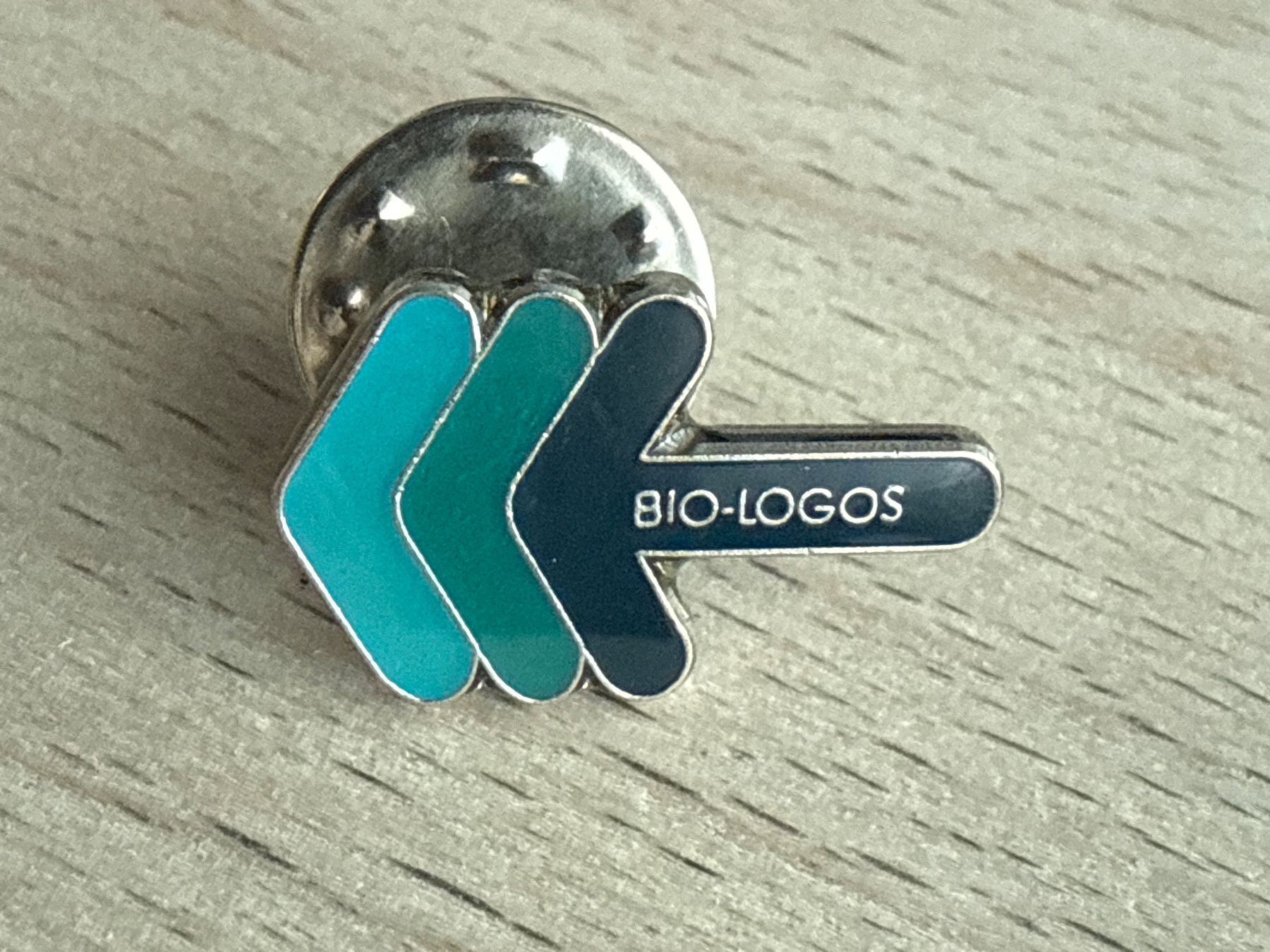 Plaquettes & Badges: Pin Bio Logos – D'occasion à Glattbrugg par Schweigmatt