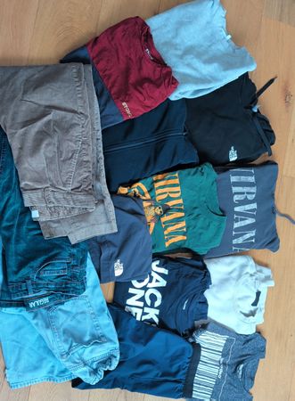 14-teiliges Kleiderpaket S: Nike, the north face, jack&jones
