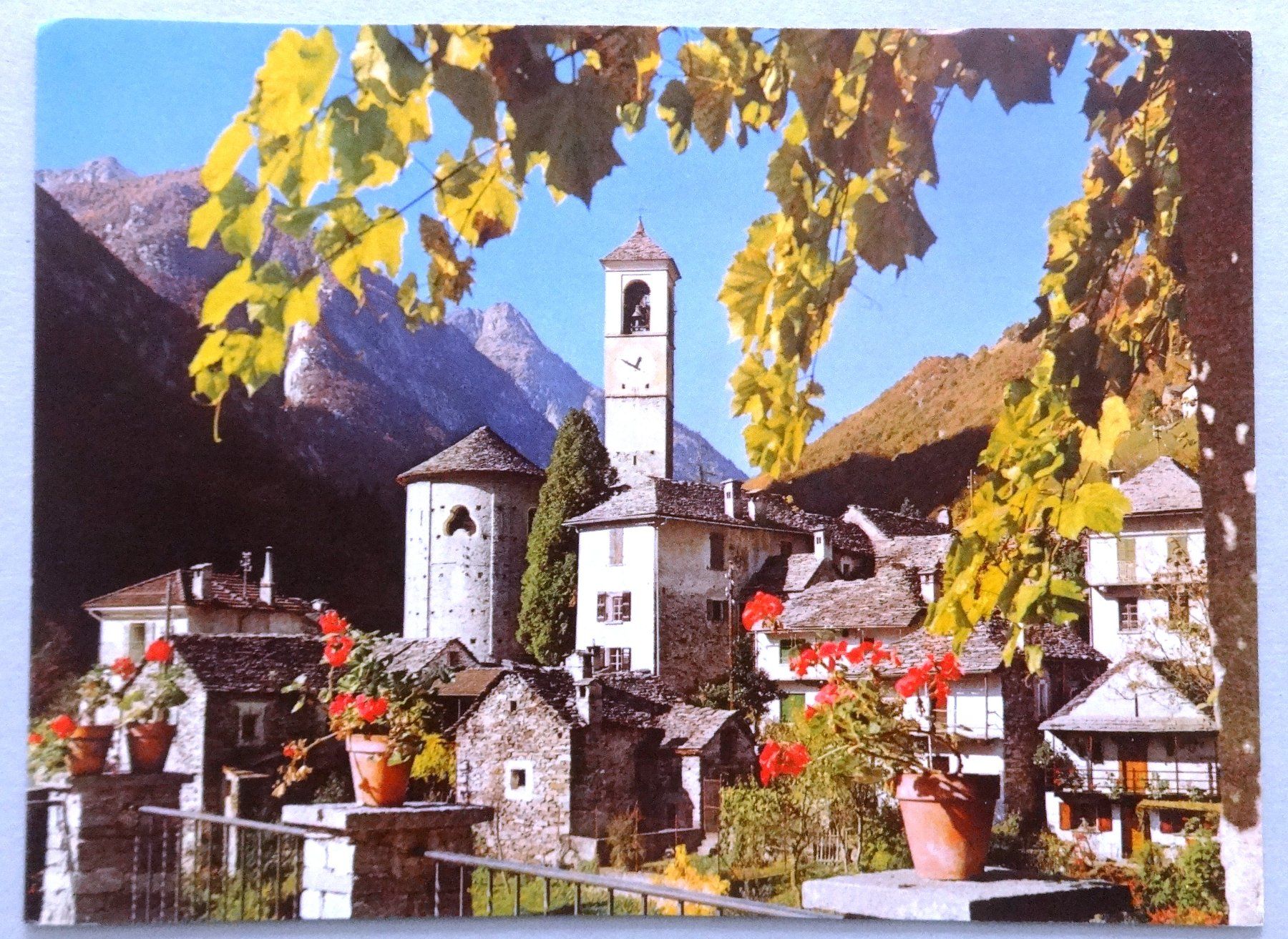 Cartoline postali: Lavertezzo / Valle Verzasca – Difettoso da Fétigny venduto da Billy2miny