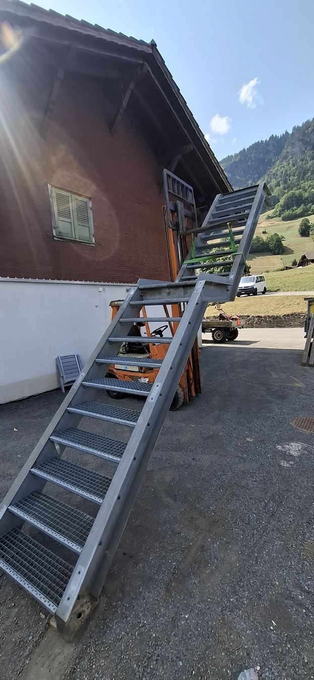 Treppen: Treppe, überwindbare Höhe 429 cm !! – Gebraucht aus Reichenbach i. K. von Wskorpion