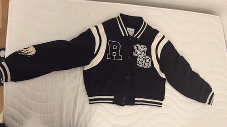 Bershka Baseball Bomberjacke, Größe M (Damen)