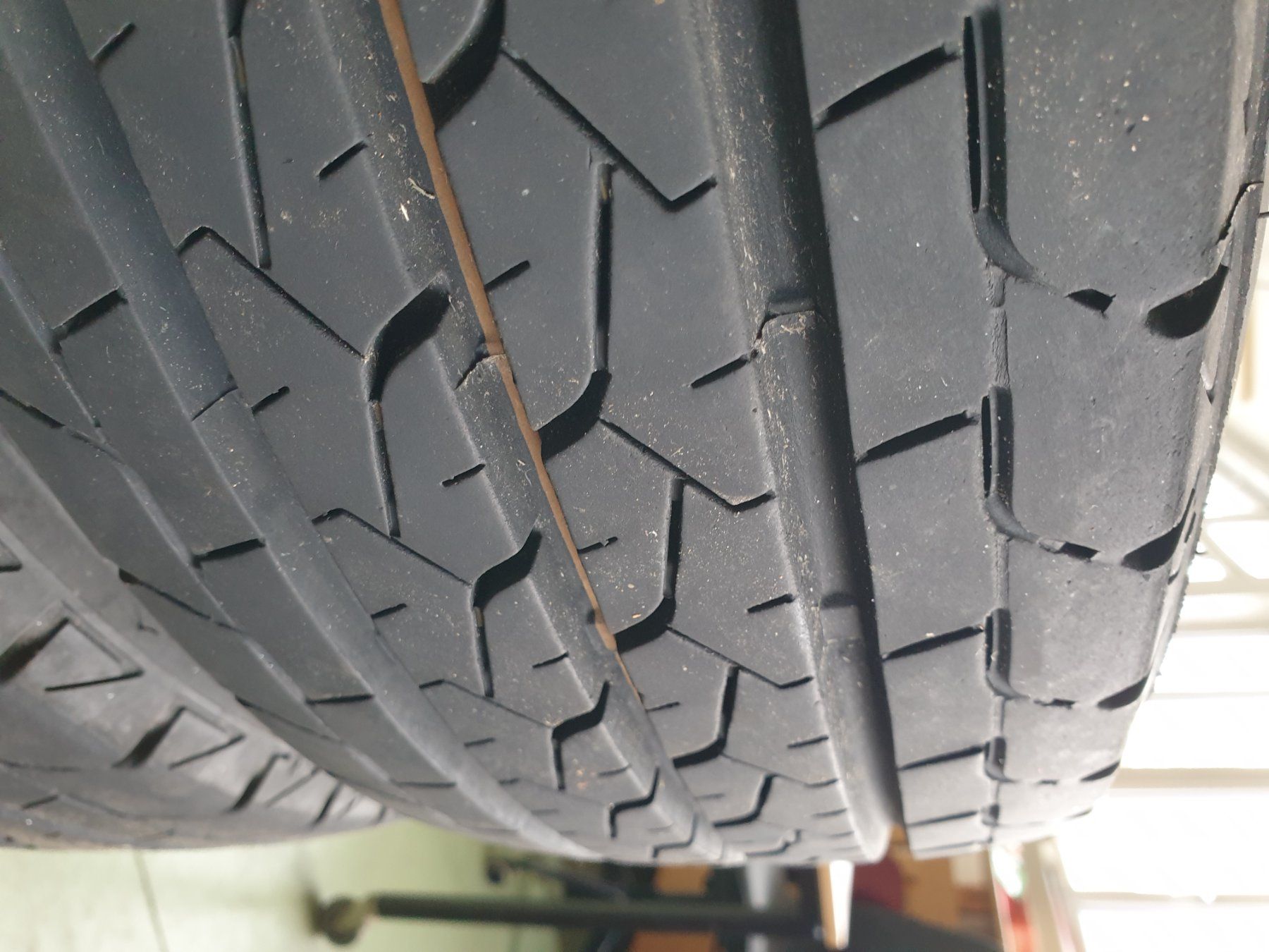 Pneumatici & Ruote complete: Sommerpneu Ford Transit – Usato da Schönengrund venduto da lia_t65g 5