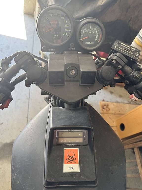 Kawasaki Strada: Kawasaki GpZ 750 top gun – Usato da Sonvico venduto da MirkoBernasconi 1