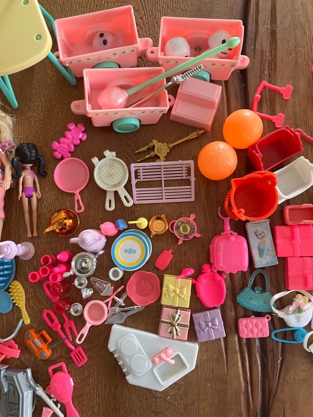 Puppen: Barbie Artikel diverse – Gebraucht aus Rüdlingen von Schnoegli2007 2