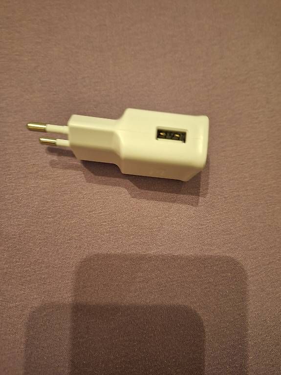 Lecteurs & Adaptateurs: neuer weisser USB A Adapter Samsung – D'occasion à Düdingen par san_kf2l 1