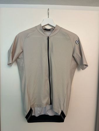 Assos Trikot