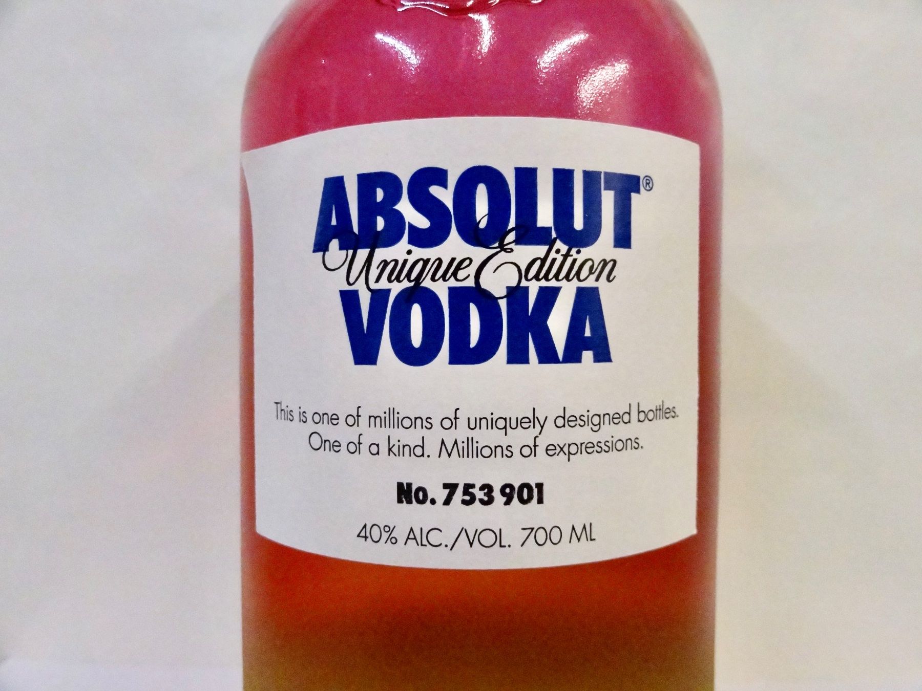 Absolut Vodka Spirituosen: 1 x ABSOLUT VODKA ABSOLUT UNIQUE Edition 2012 – Neu und originalverpackt aus Kerzers von zimmergruen 1
