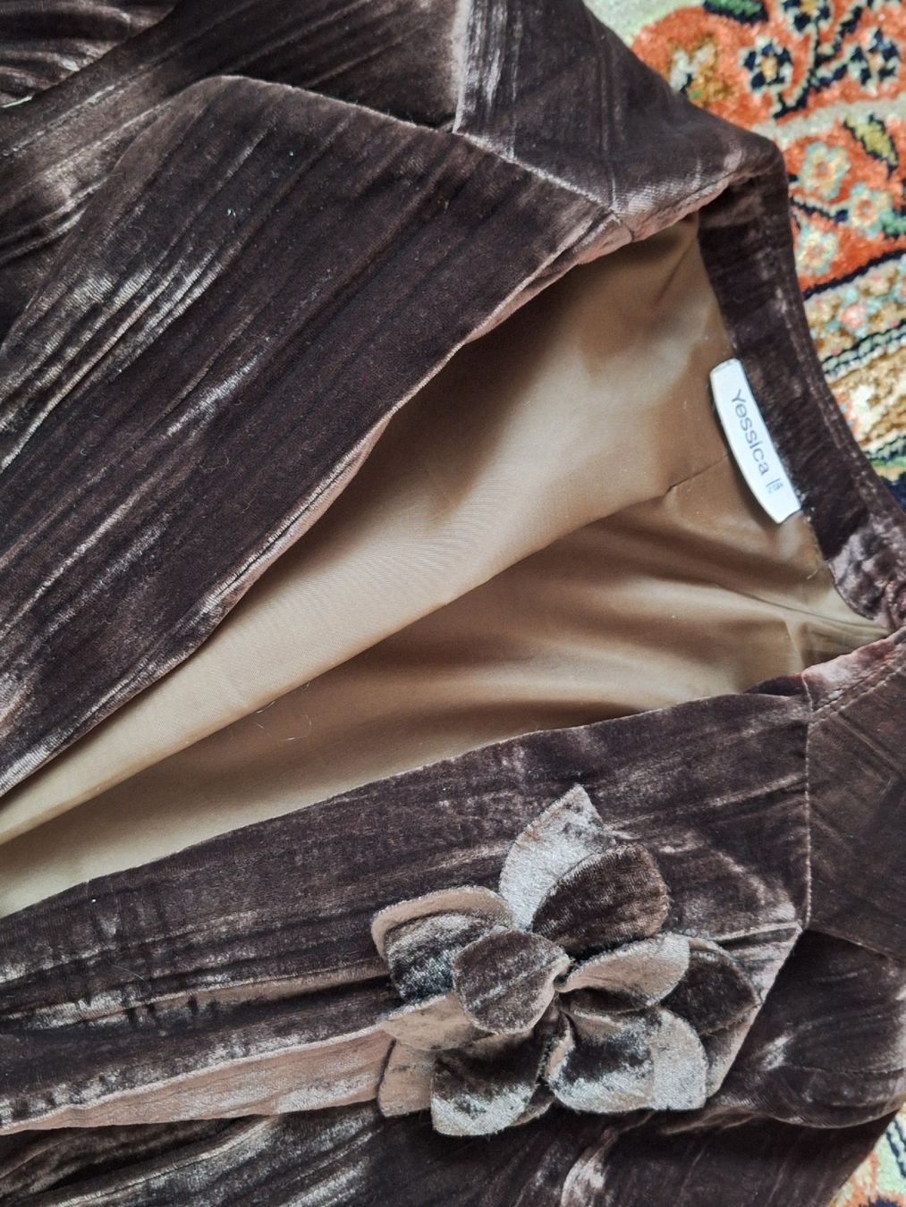 Jacken: Samtjacke im Wrinkellook – Gebraucht aus Rheinfelden von Cleopatra2000 2
