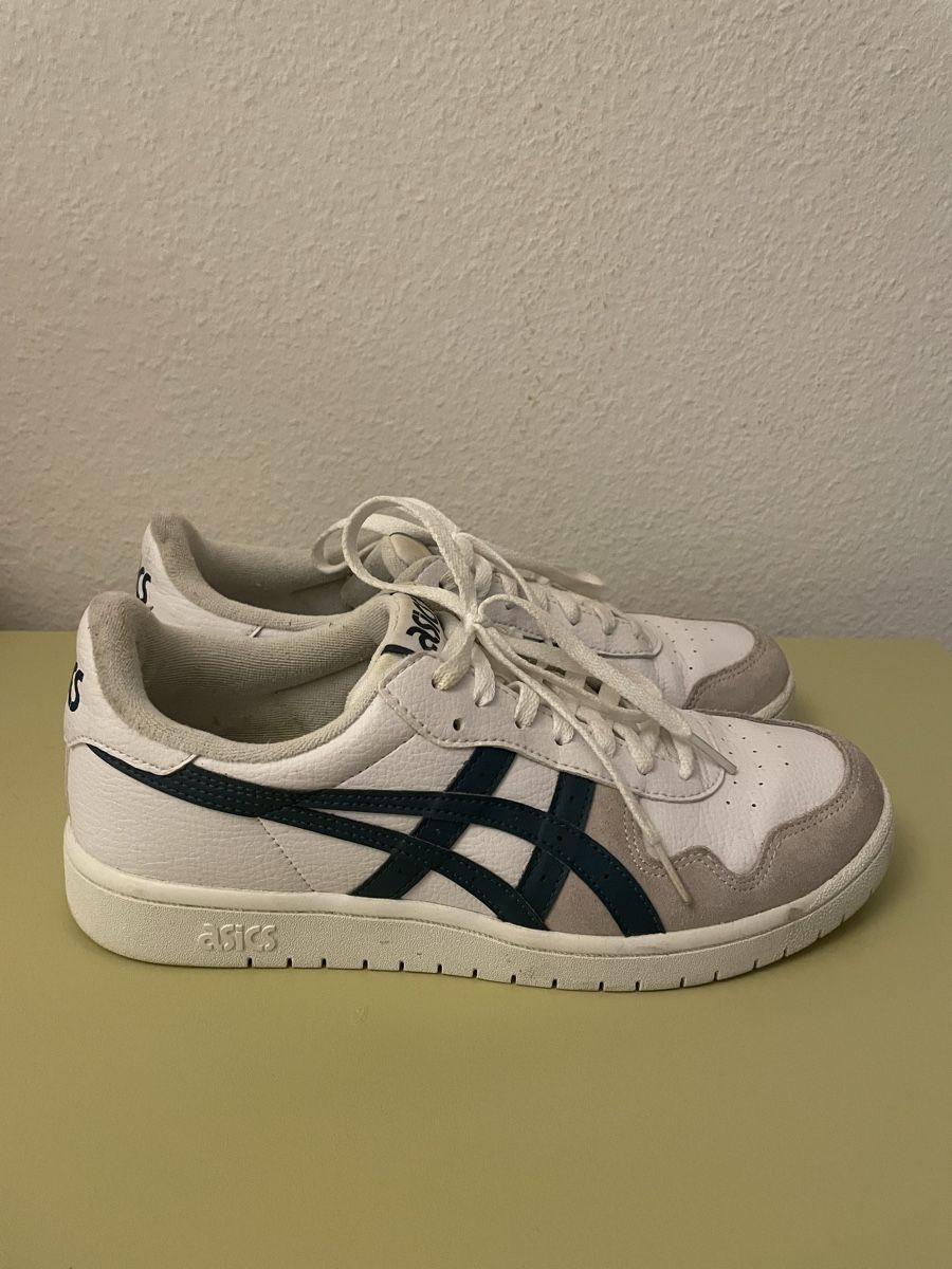Chaussures hommes: Asics Turnschuhe weiss blau Grösse 41.5 – D'occasion à Wahlen b. Laufen par adv_6mqj
