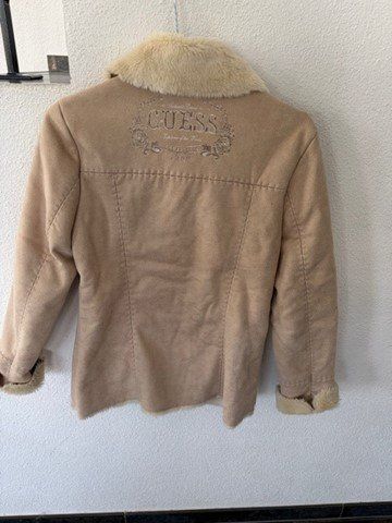 Guess Jacken & Mäntel: Guess Mädchen Lederjacke mit Fell – leichte Winterjacke – Gebraucht aus Mehlsecken von Helly21 3