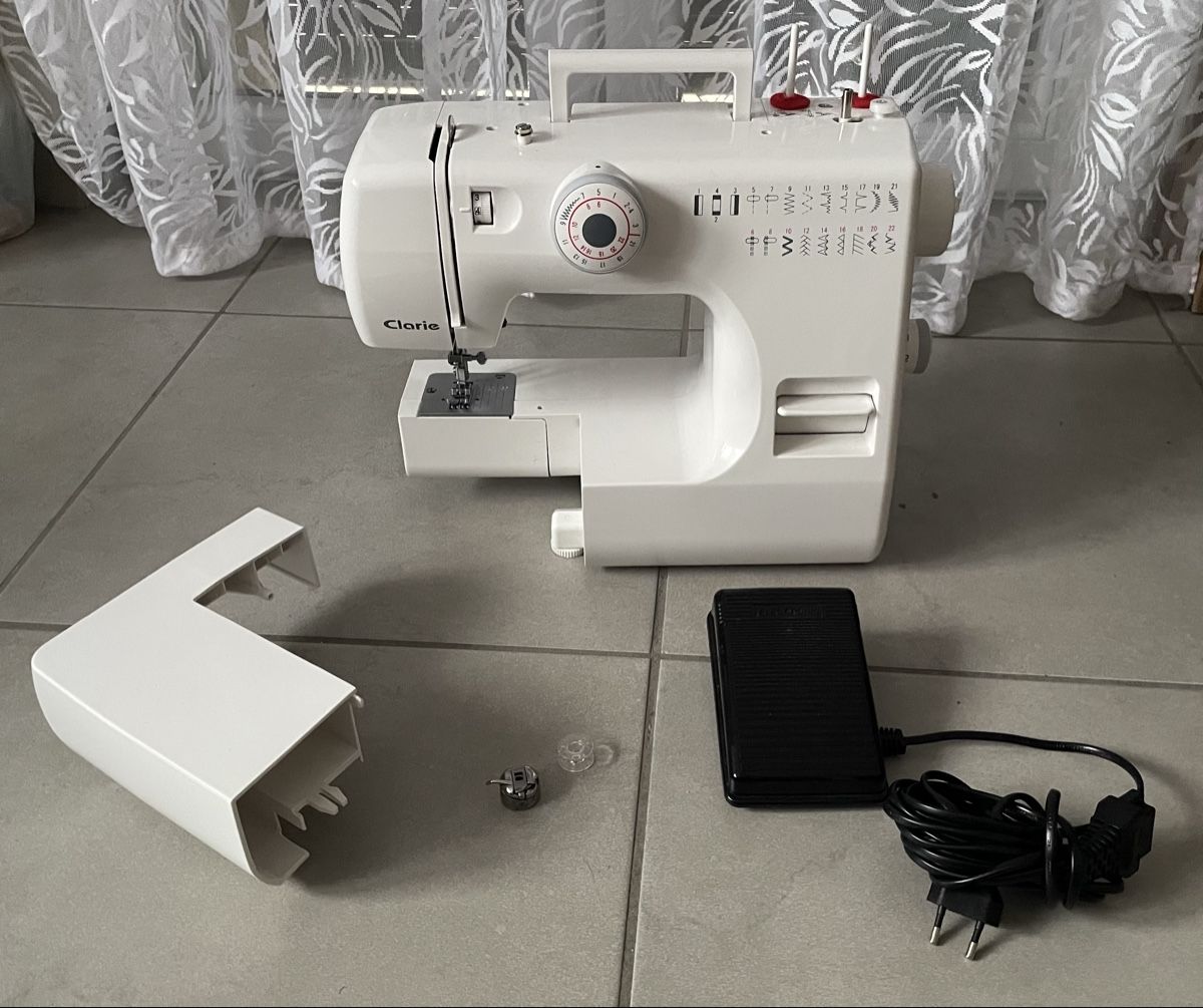 Macchine da cucire: Claire Model 13K Freiarm Nähmaschine – Difettoso da Obergösgen venduto da File75 4