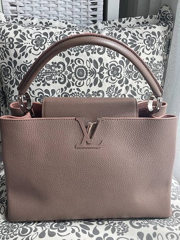 Louis Vuitton Borse da donna: Louis Vuitton Capucines GM beige – Usato da Winterthur venduto da leopard05 1