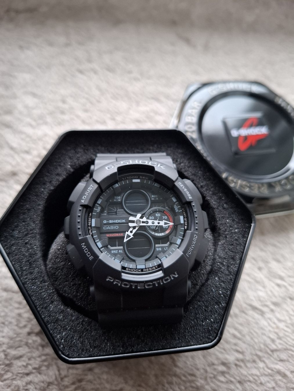 Casio Orologi: G Shock GA 140 Black Version – Nuovo e nell'imballaggio originale da Diegten venduto da Raimoon 1