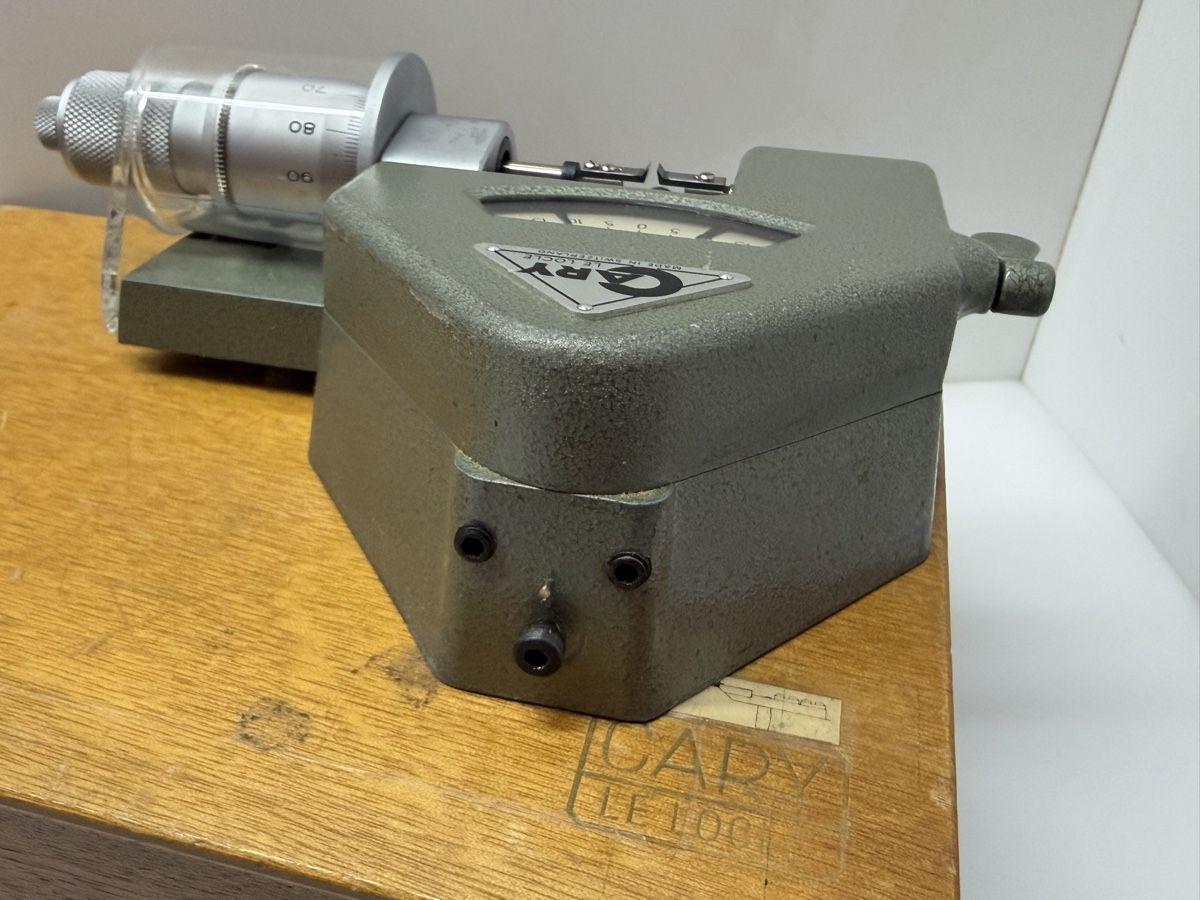 Mesurer: CARY -  COMPARATOR – D'occasion à Bassecourt par DiM7775 6