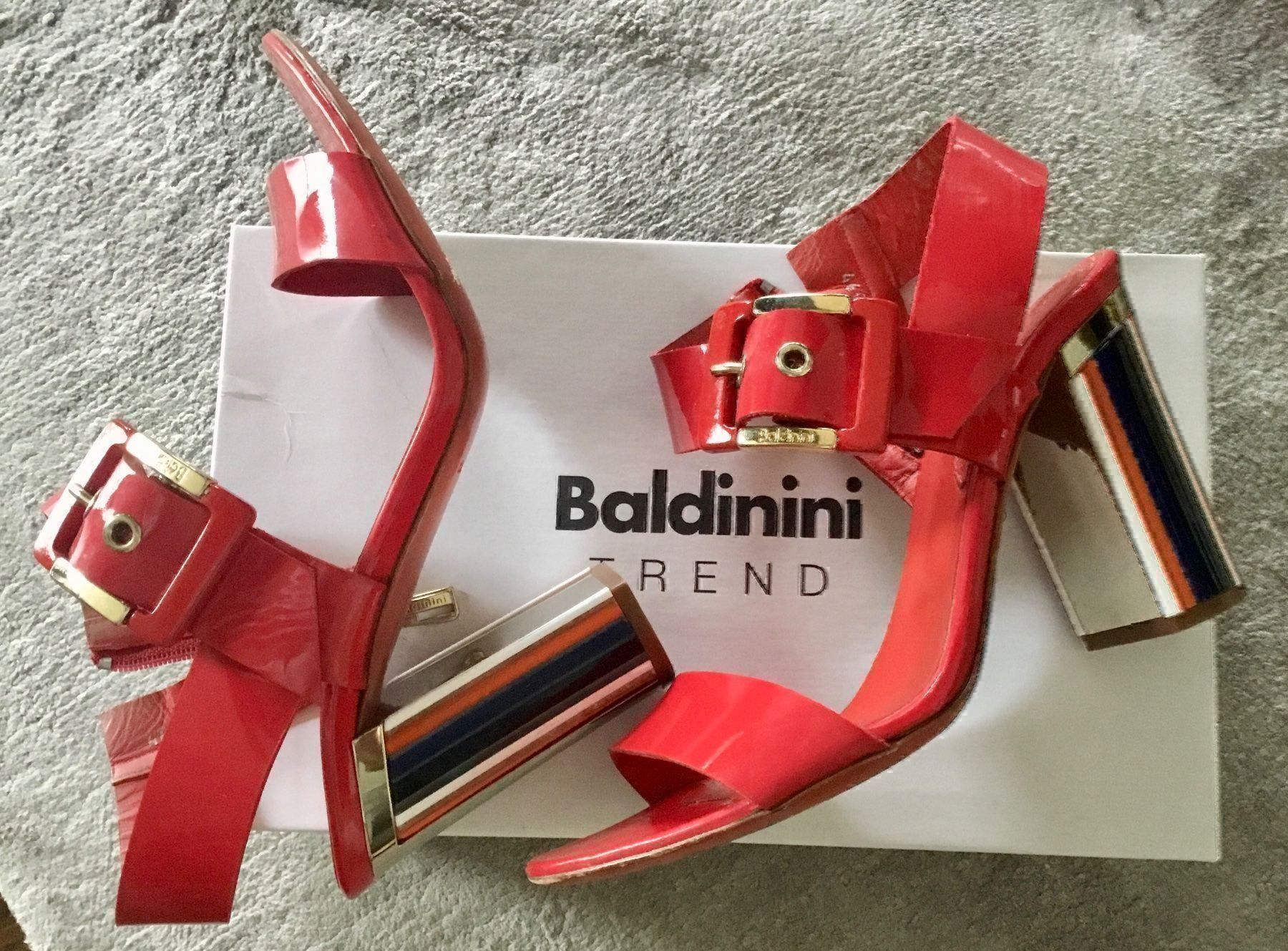 Scarpe da donna: BALDININI red sandals – Usato da Basel venduto da 18Inspiration