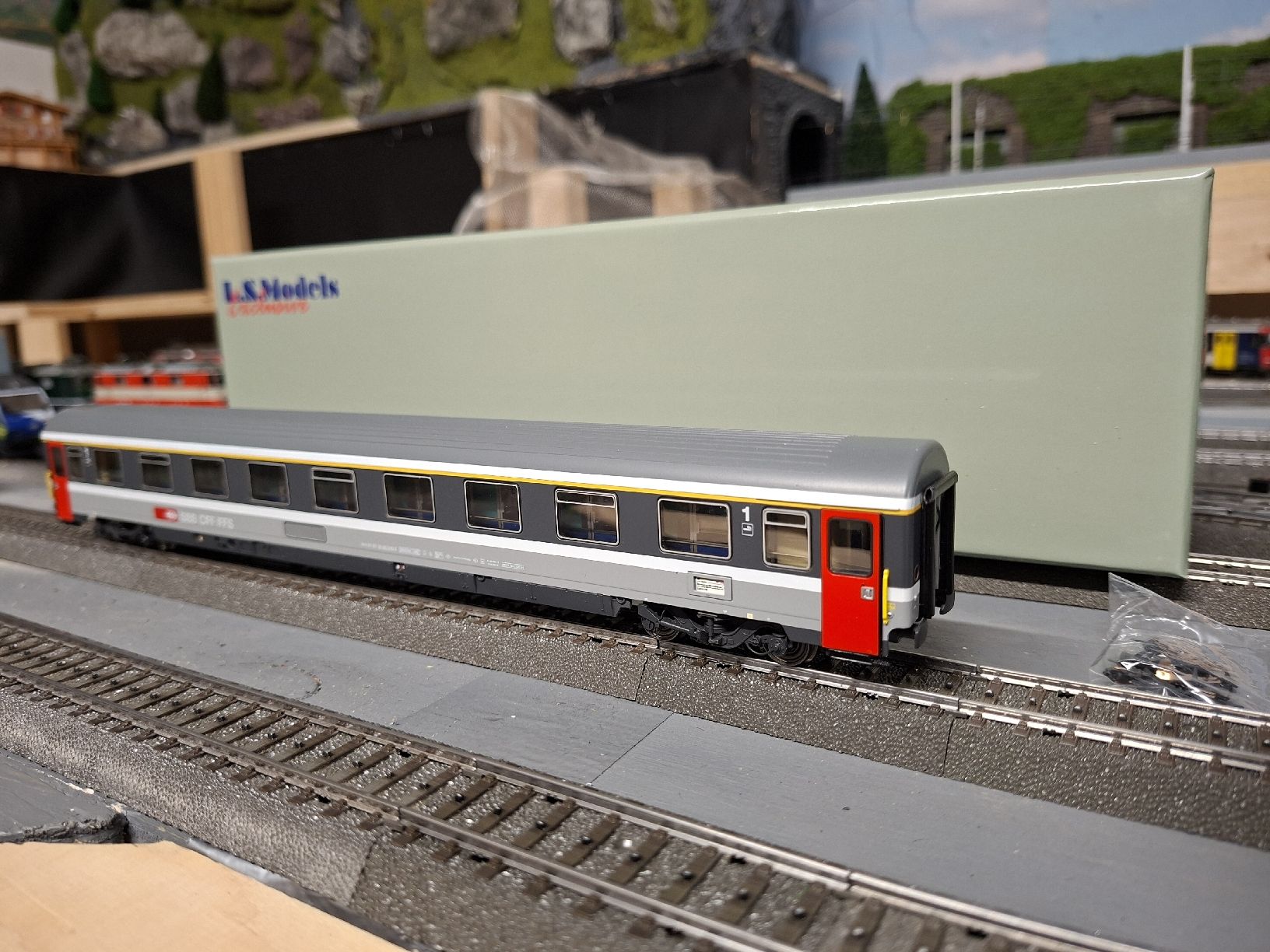 LS Models Modellini di ferrovie: Am EC lsmodels h0 1/87 SBB CFF – Usato da Broc venduto da BoBo11108SE 2