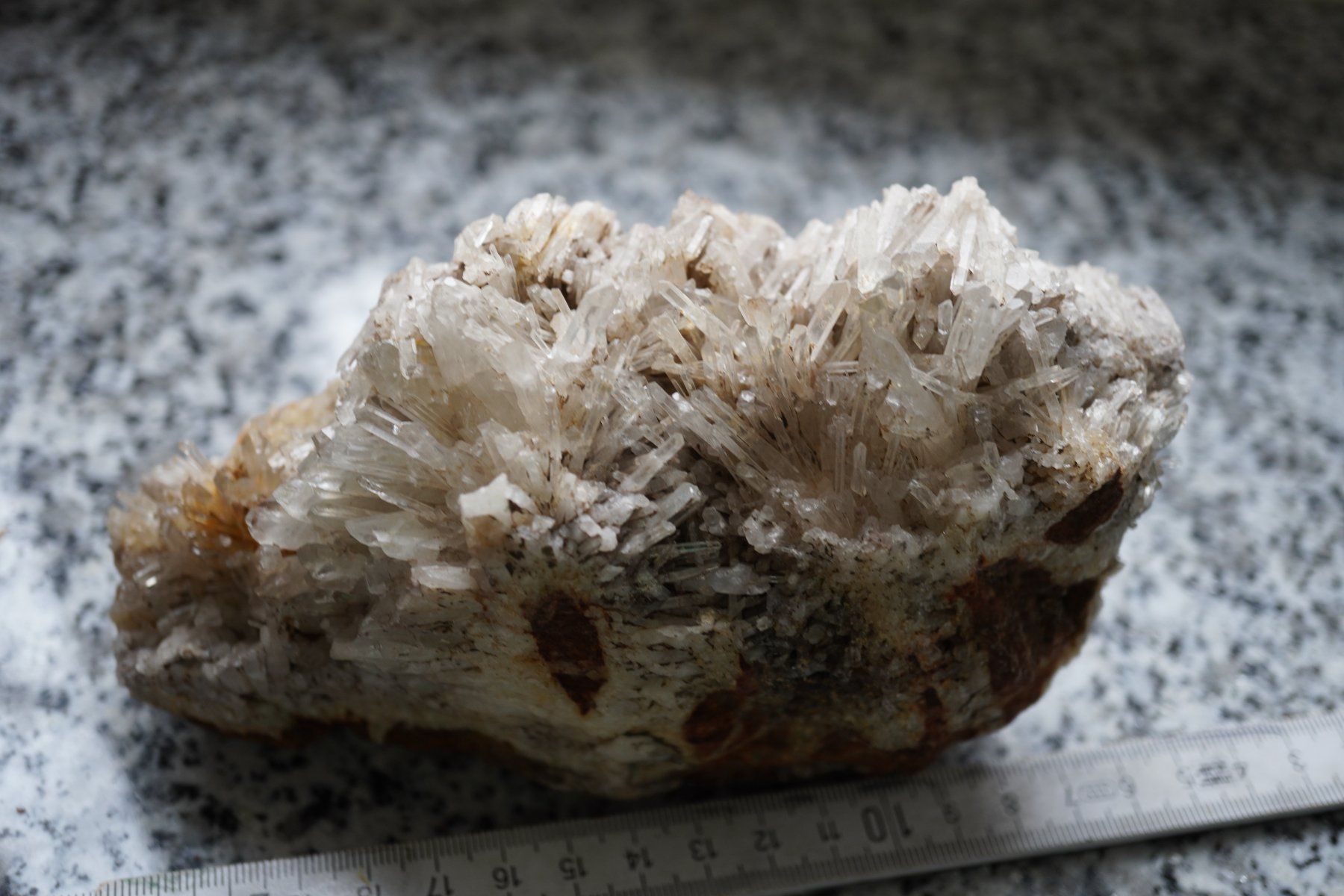 Minerali & Pietre curative: Nadelquarz  AUf Matrix    ab 1.- Rauserverkauf – Nuovo e nell'imballaggio originale da Eschenbach SG venduto da topstone 6