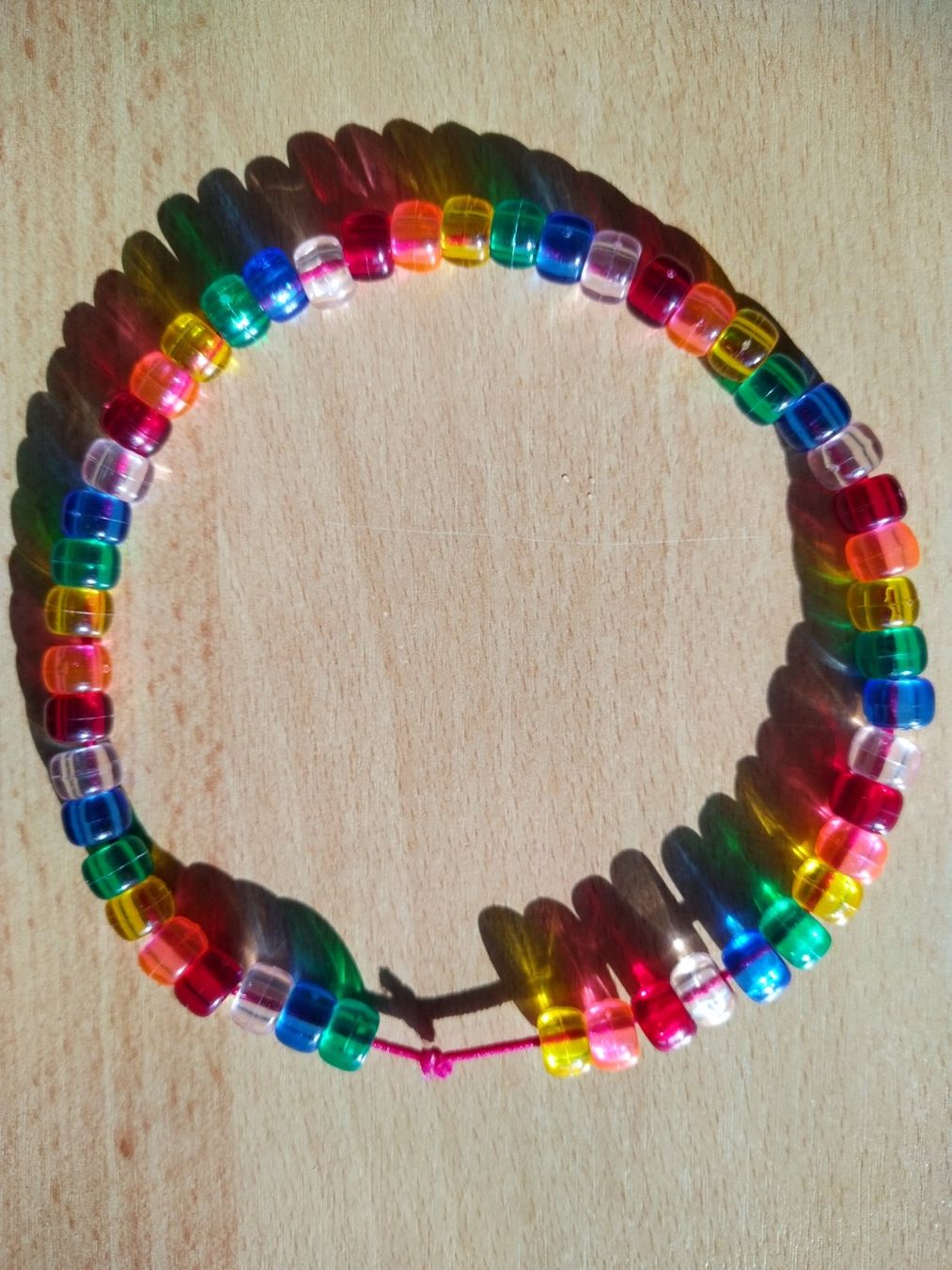 Bracciali & Braccialetti: Handgemachtes Regenbogen Perlen-Armband – Nuovo (secondo la descrizione) da Jona venduto da Argus36 2