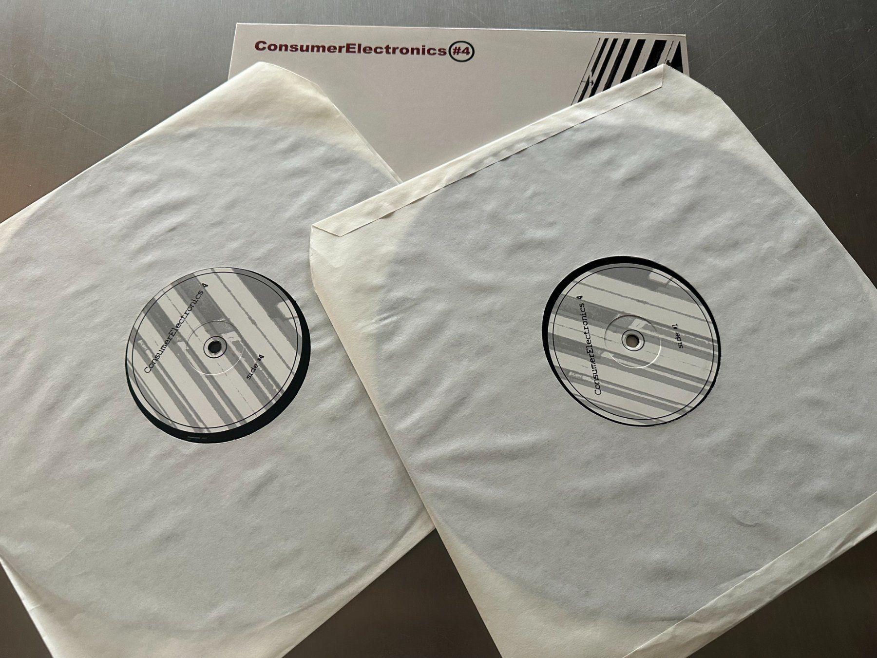 Dischi in vinile: CONSUMER ELECTRONICS 2LPS #4 - MUSIQUE INDUSTRIELLE – Usato da Sion venduto da jaipur1401 3
