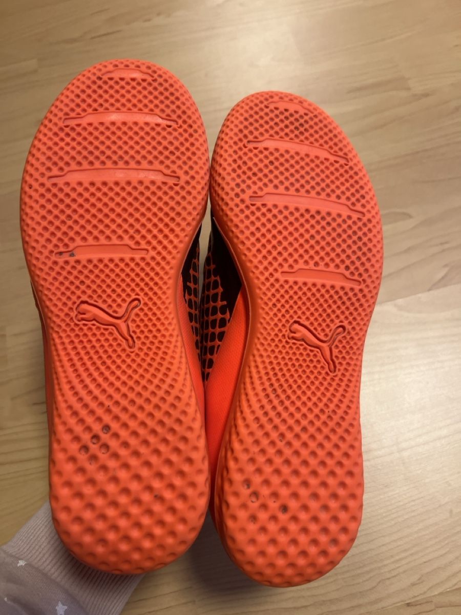 Puma Scarpe per ragazzi: Puma Schuhe Gr.37,5 – Usato da Laufen venduto da Nachlasverkauf 2