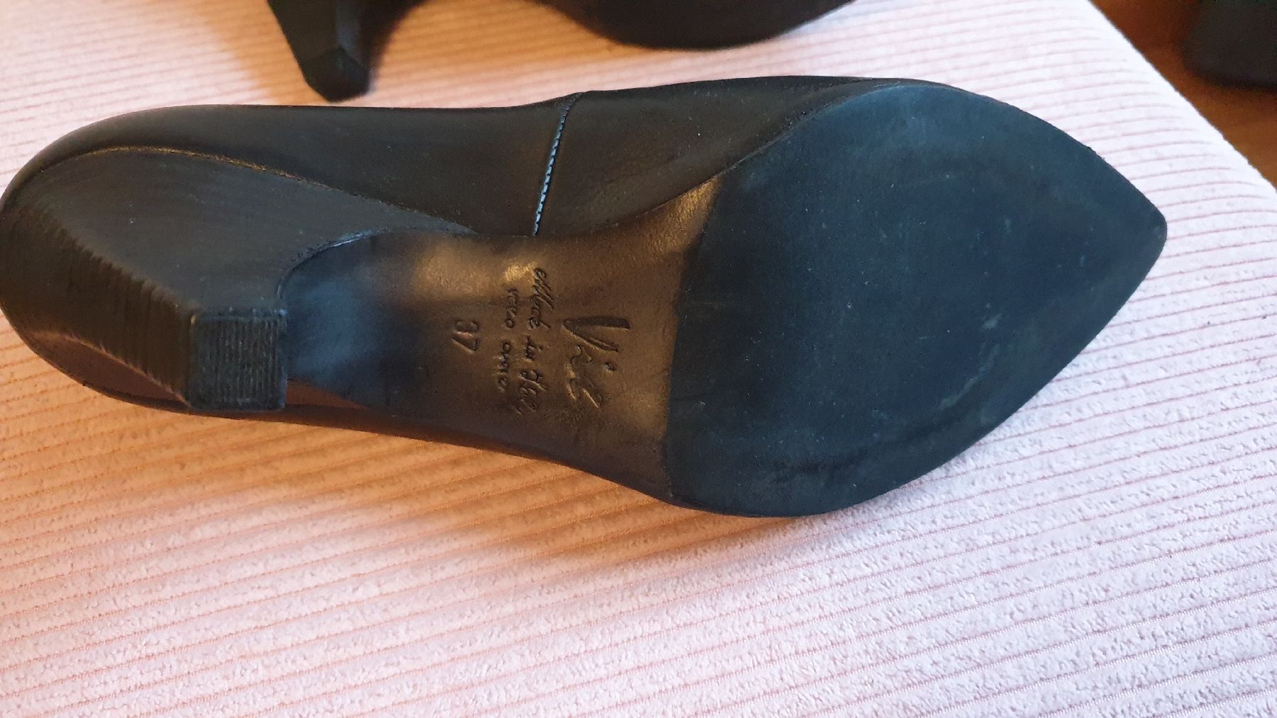 Scarpe da donna: Echtleder Pumps Grösse 37 – Usato da Wil SG venduto da Glitter 5